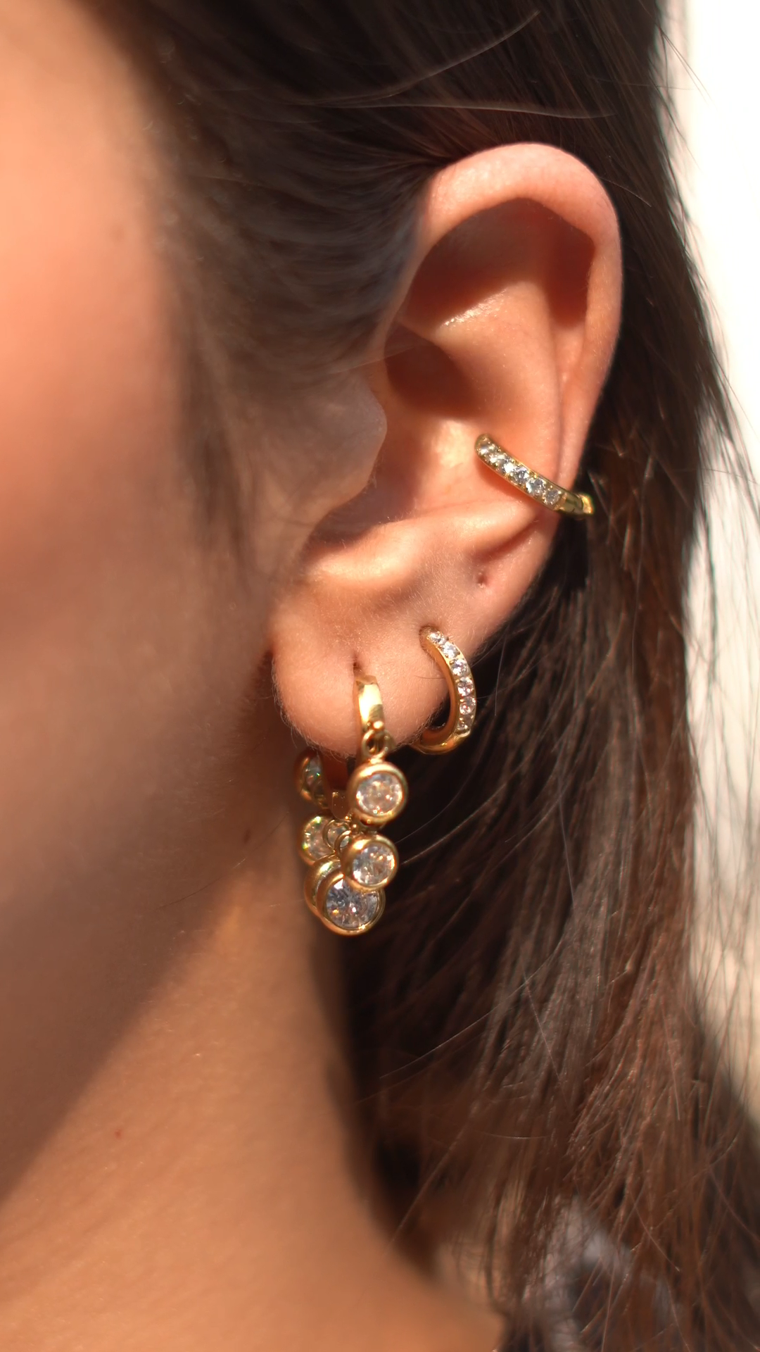 COMBO 13 + 15 MM NO PIERCING ADDICT EARCUFFS - 18K GOLD PLATED + White + Multi Timeless Regal Huggies (Copy)